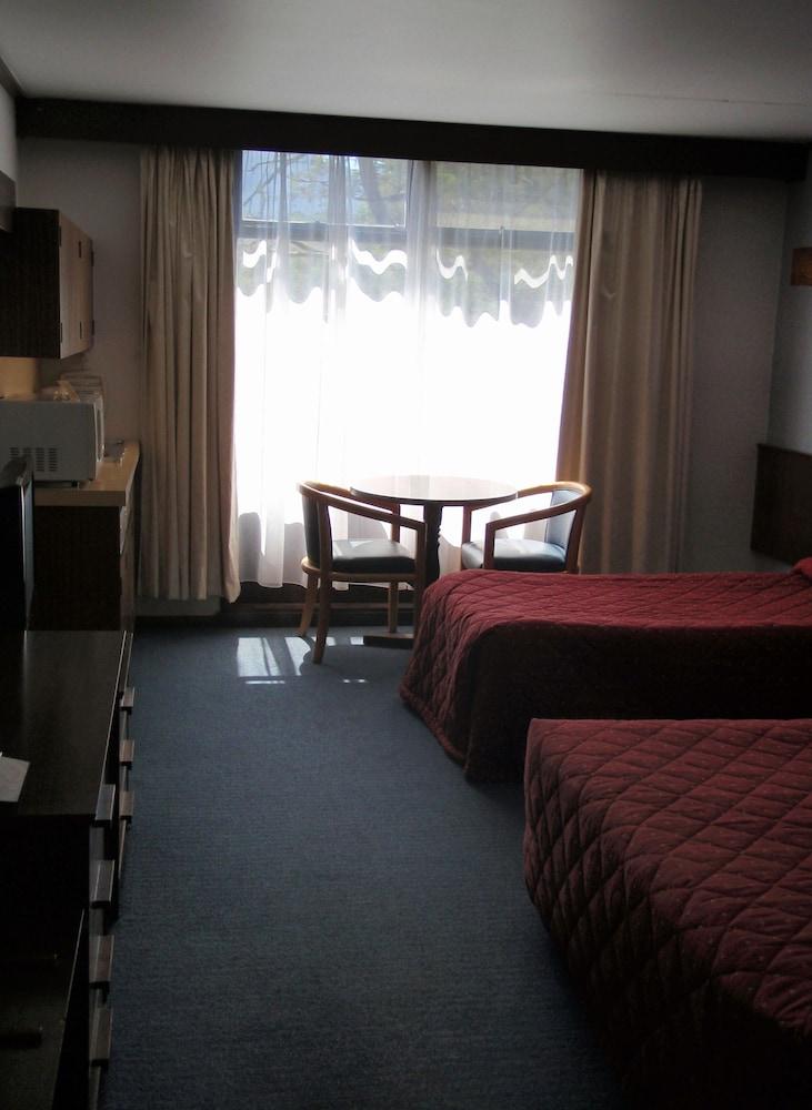 West Coaster Motel Queenstown Buitenkant foto